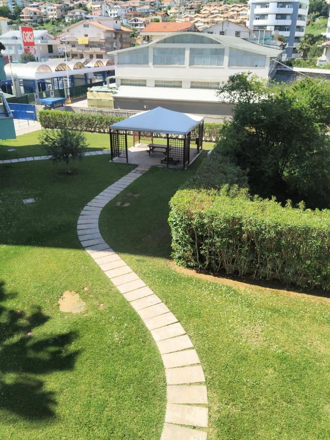 Appartamento Le Palme Montesilvano Marina Esterno foto